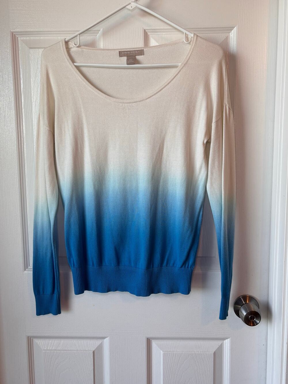 Banana Republic Women’s XS Blue Cream Ombré Dip Dye 100% Cotton Sweater